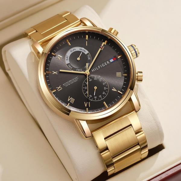 Tommy Hilfiger Men's Analog  Watch